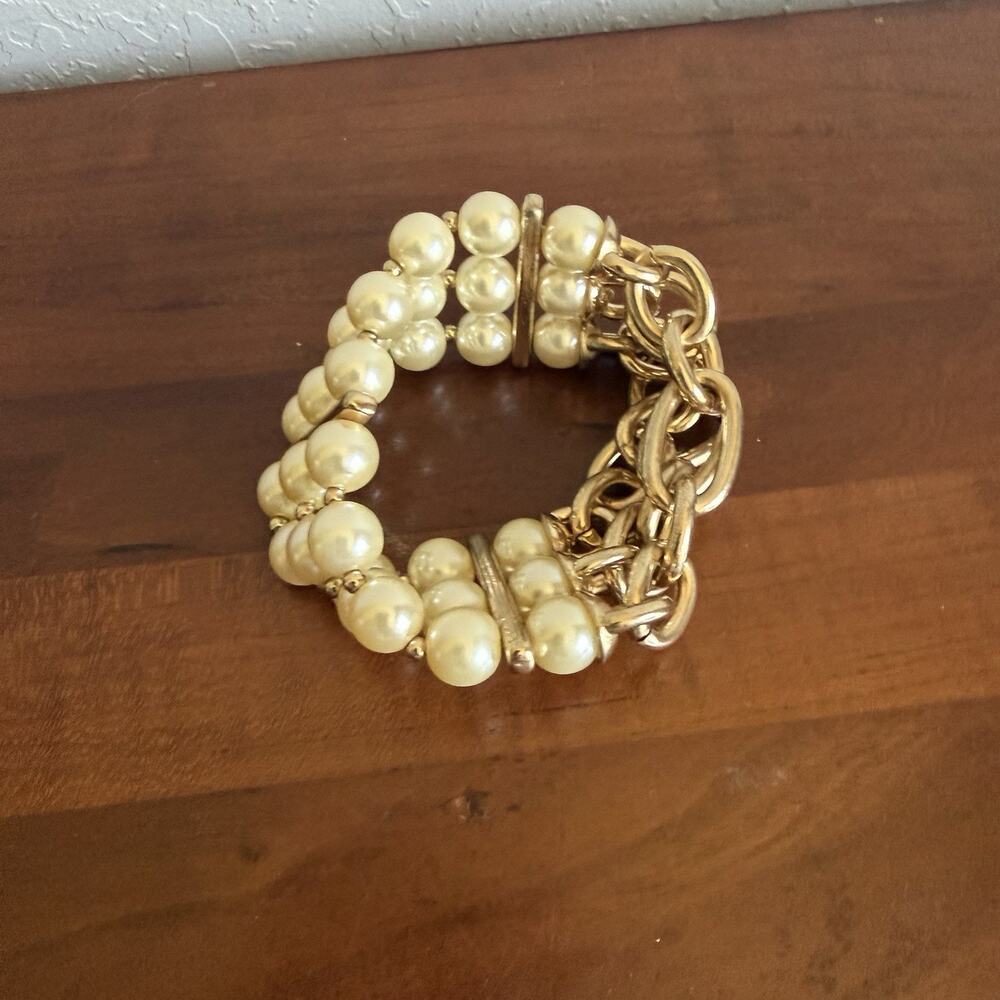 Vintage 3 Strand Faux Pearl Gold Tone Chain Bracelet